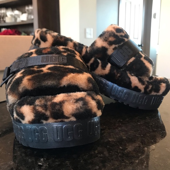 New UGG Fluffita Panther Print Slippers, Leopard Print Slides, Caramel Slip Ons - Picture 10 of 16